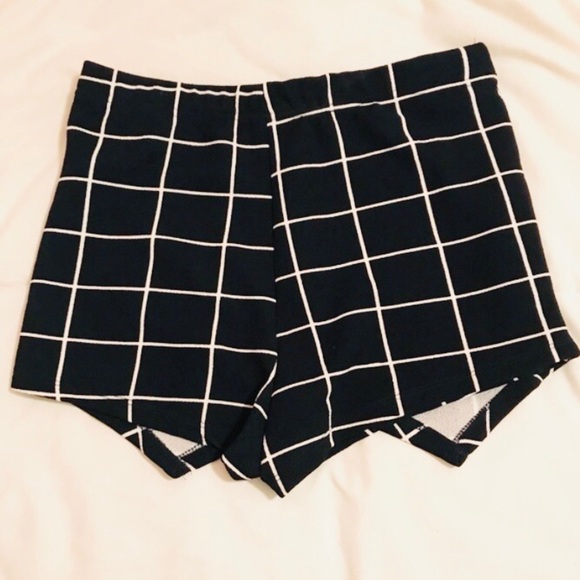 SHEIN Black Plaid Grid Wrap High Waist Skirt/Short - Picture 5 of 11